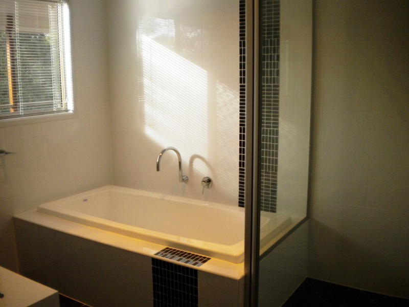 18a Bethongabel Court, Southside QLD 4570