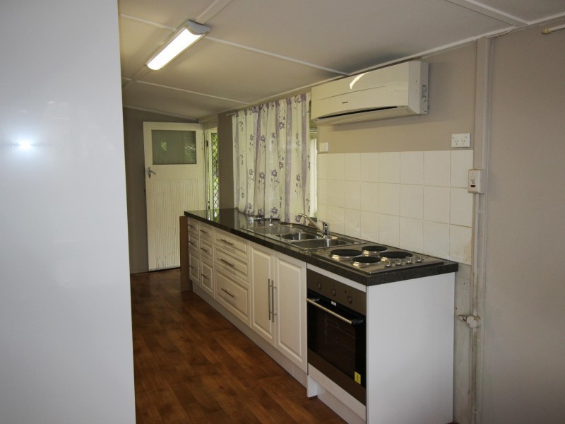 69 Crescent Rd, Gympie QLD 4570