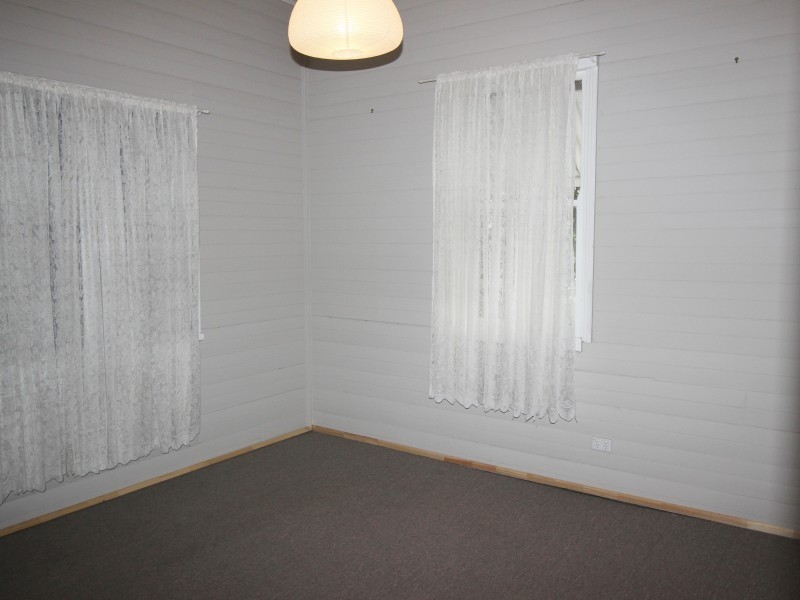 69 Crescent Rd, Gympie QLD 4570