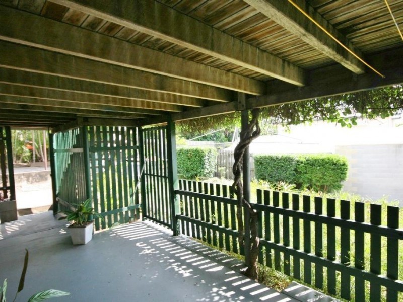 4 Louisa Street, Gympie QLD 4570