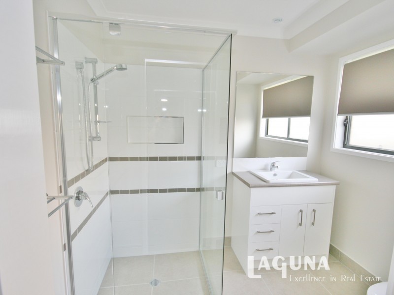 8 Parkview Close, Southside QLD 4570