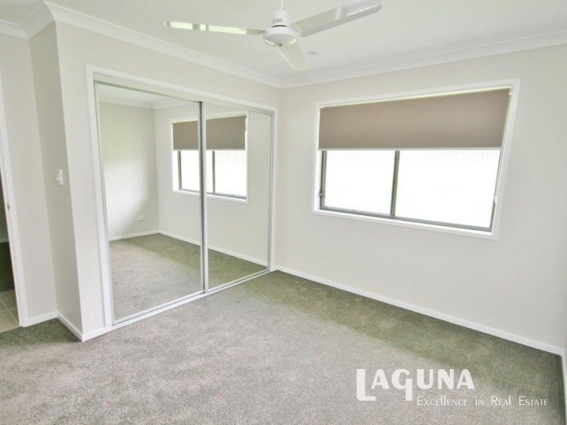 8 Parkview Close, Southside QLD 4570