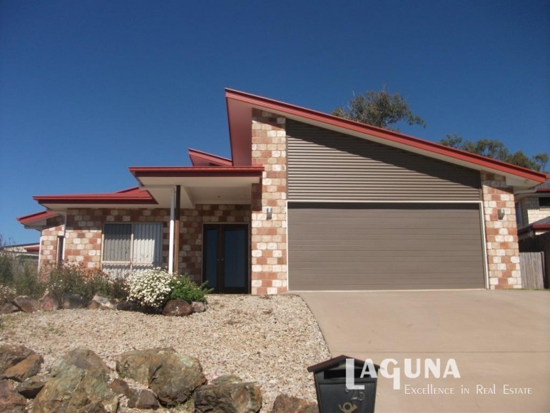 25 Hilltop Ave, Southside QLD 4570