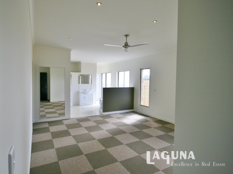 25 Hilltop Ave, Southside QLD 4570