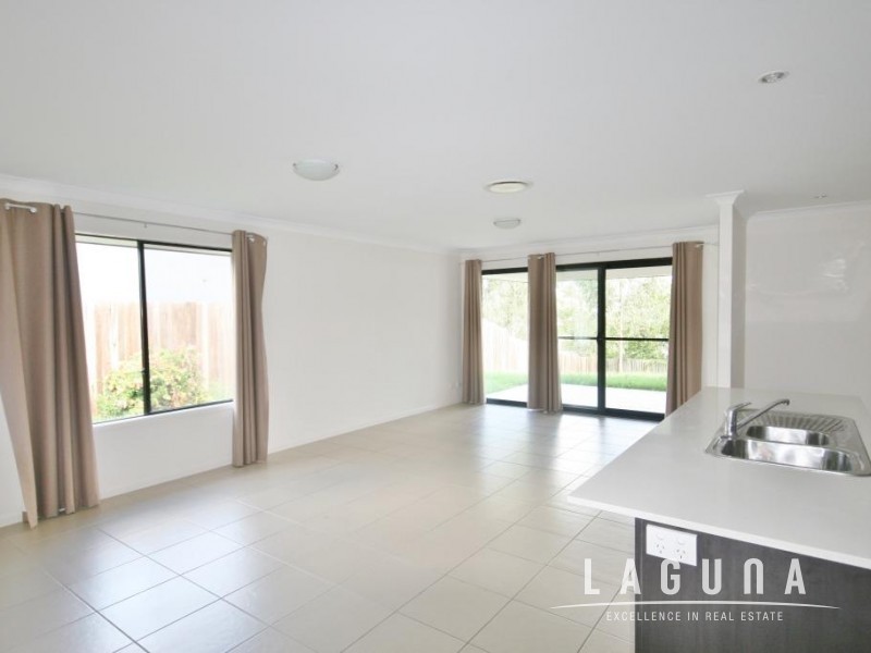 5  Parkview Close, Southside QLD 4570