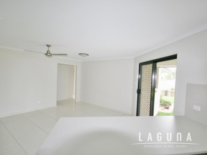 11 Principal Place, Jones Hill QLD 4570