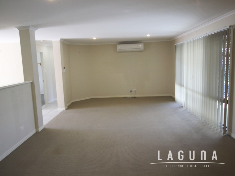 5 Moreton Court, Southside QLD 4570