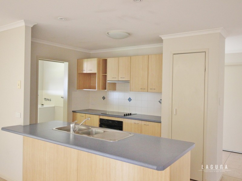 8 Hilltop Avenue, Southside QLD 4570