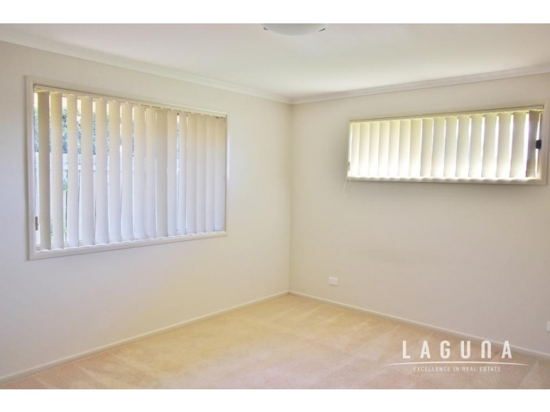 8 Hilltop Avenue, Southside QLD 4570
