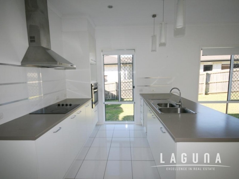 3 Presidential Ave, Jones Hill QLD 4570