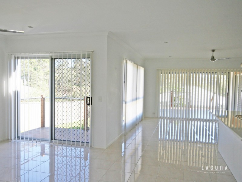 14 Suncrest Court, Southside QLD 4570