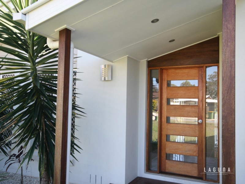 14 Suncrest Court, Southside QLD 4570
