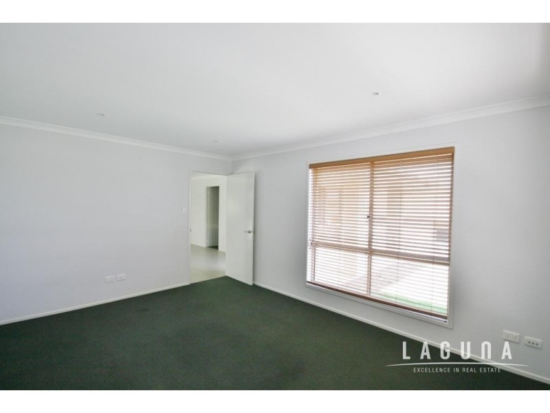 25 Premier Avenue, Jones Hill QLD 4570