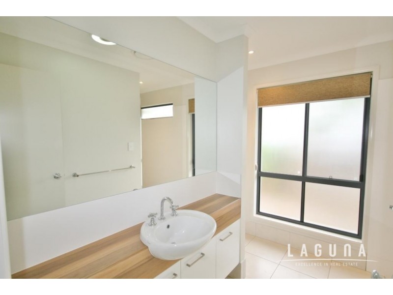 20 Woodland Drive, Southside QLD 4570