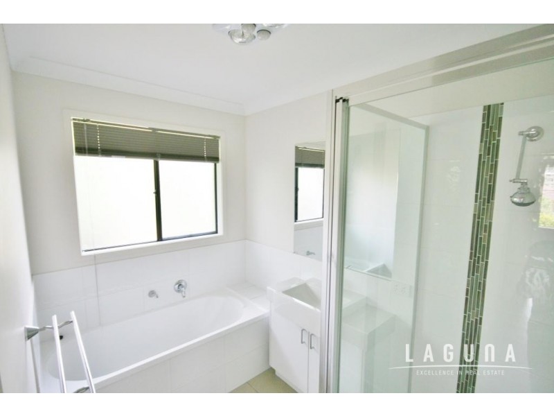 5 Parkview Close, Southside QLD 4570