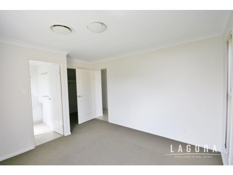 5 Parkview Close, Southside QLD 4570