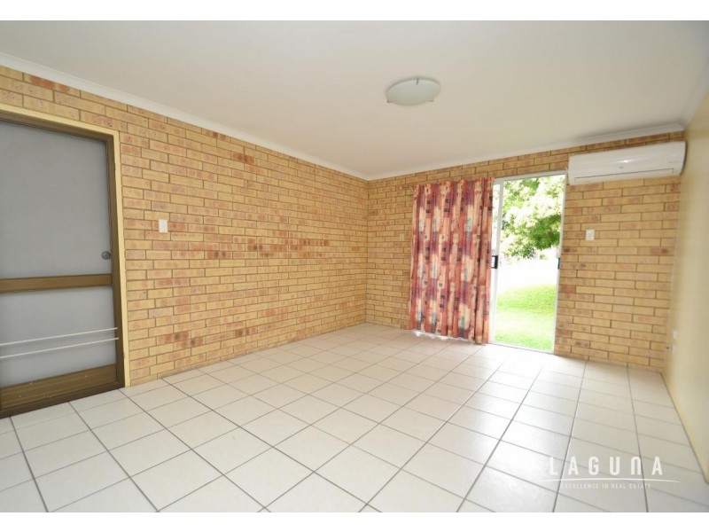 2/8 Furness Road, Southside QLD 4570