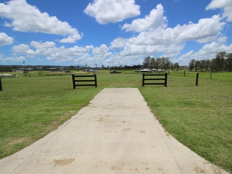 16 Carnoustie Court, Curra QLD 4570