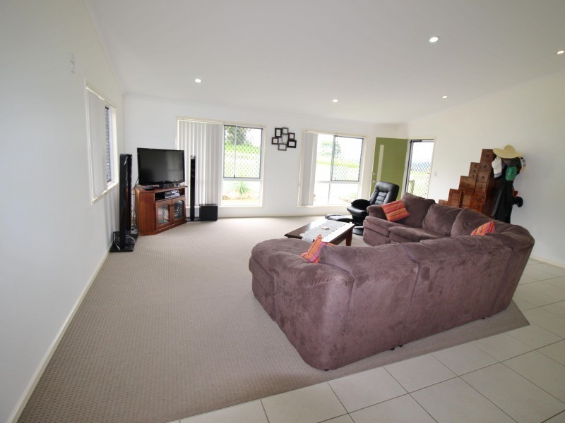 115 Rammutt Road, Chatsworth QLD 4570