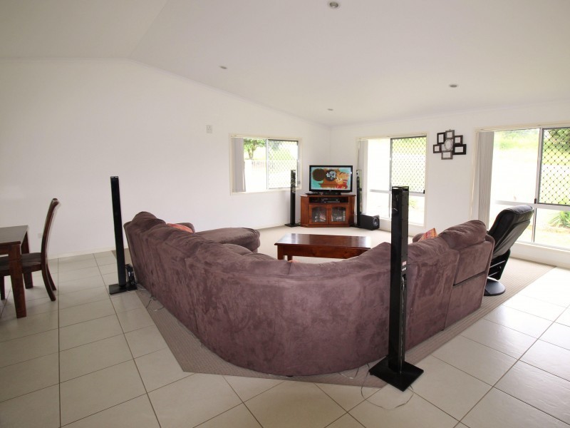 115 Rammutt Road, Chatsworth QLD 4570