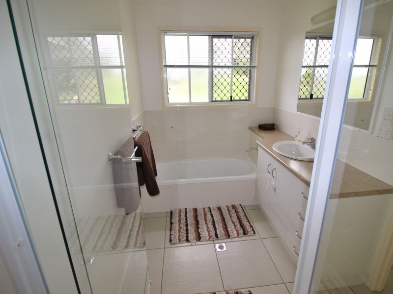 115 Rammutt Road, Chatsworth QLD 4570