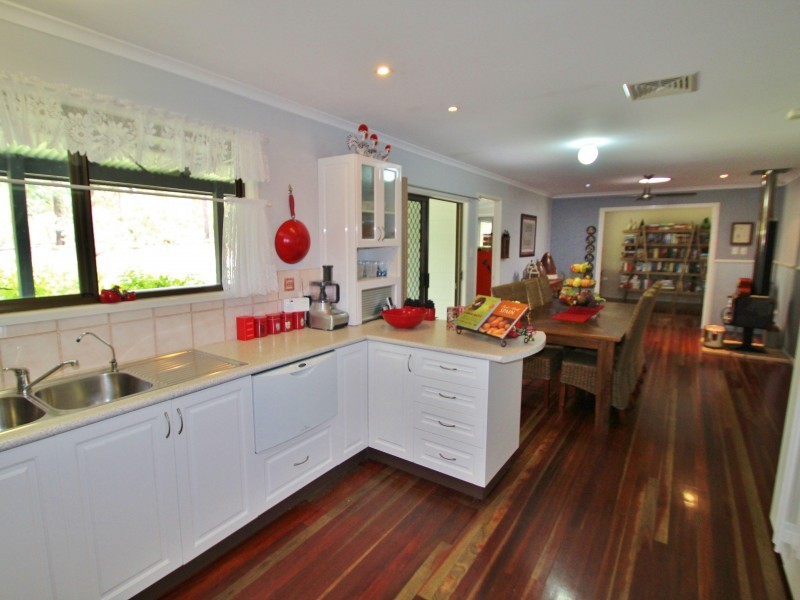 78 Herron Road, Pie Creek QLD 4570