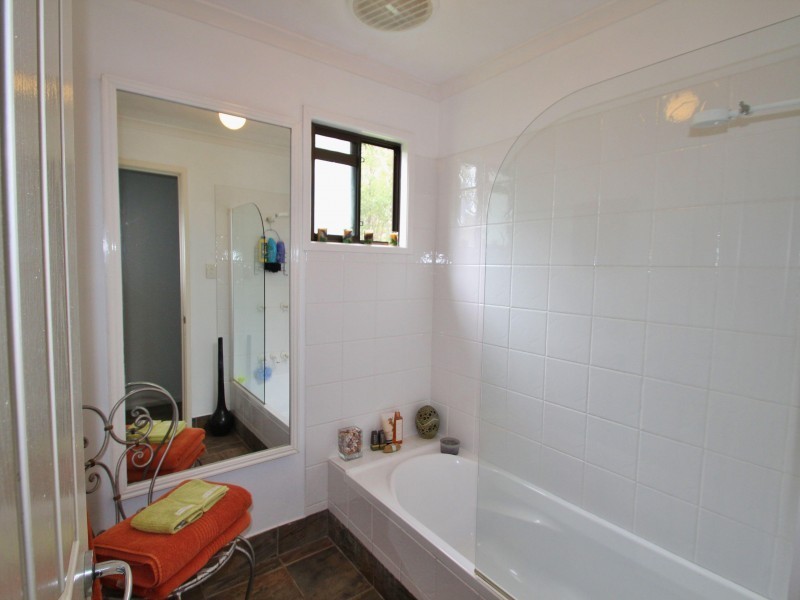 78 Herron Road, Pie Creek QLD 4570