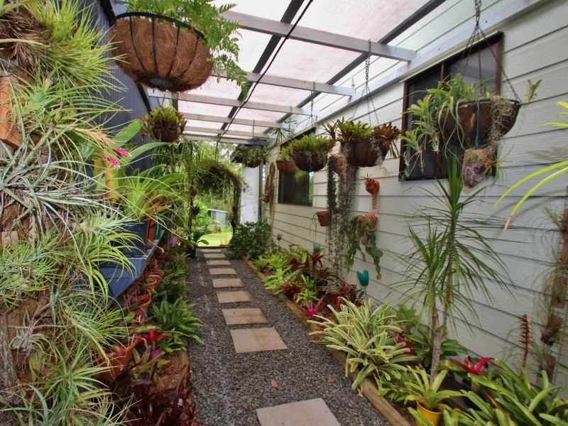 78 Herron Road, Pie Creek QLD 4570