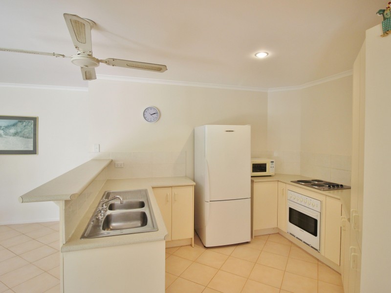 14 Kimberley Avenue, Southside QLD 4570