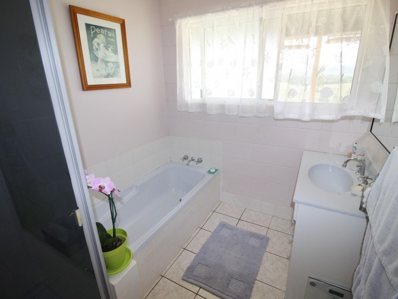 23 Wyuna Drive, Glastonbury QLD 4570