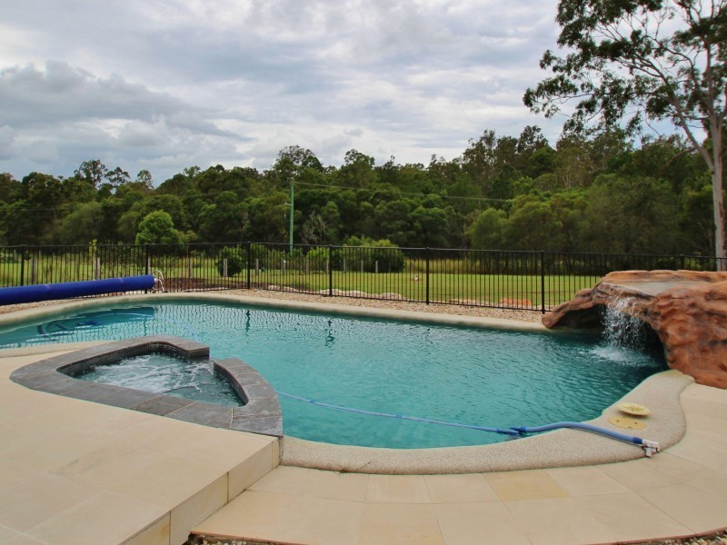 16 Bluewing Boulevard, Banks Pocket QLD 4570