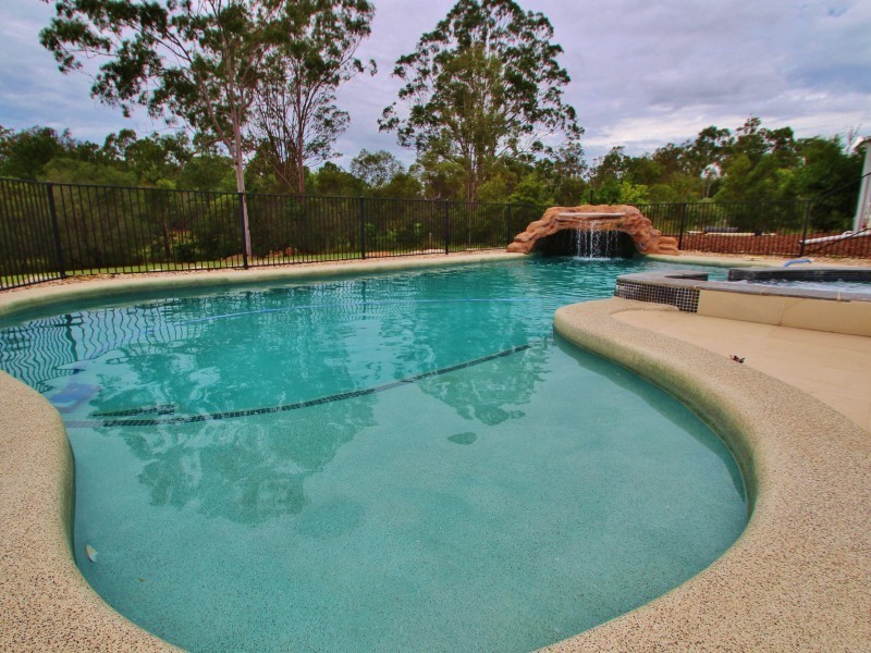 16 Bluewing Boulevard, Banks Pocket QLD 4570