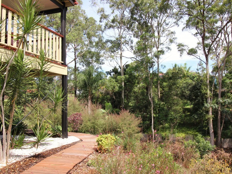 5 Melaleuca Court, Southside QLD 4570