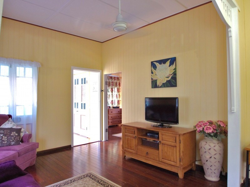 11  Bridge Street, Kilkivan QLD 4600