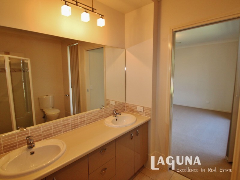 19 Hilltop Avenue, Southside QLD 4570
