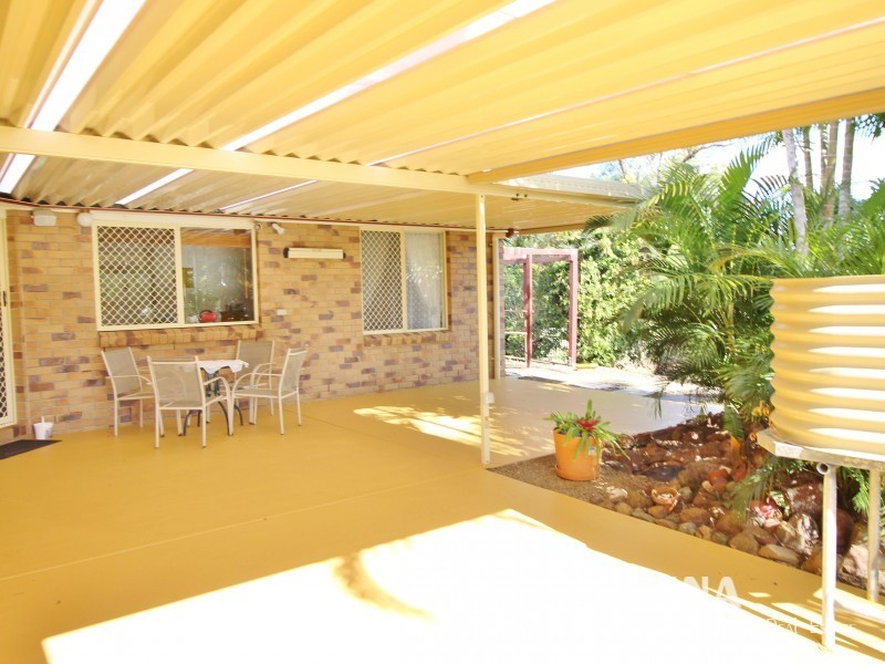 14 Piccadilly Drive, Southside QLD 4570