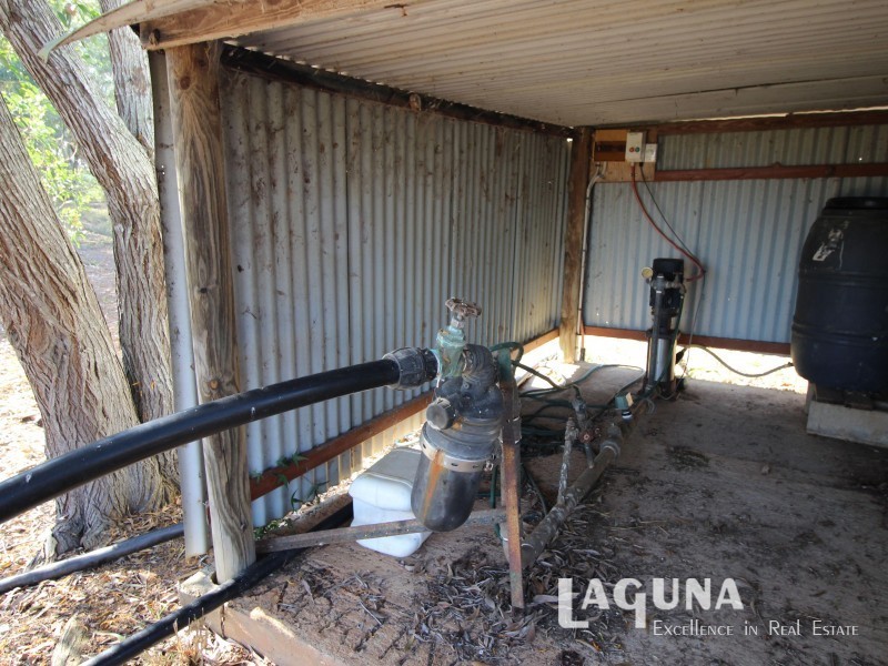 608 Mcintosh Creek Road, Mcintosh Creek QLD 4570