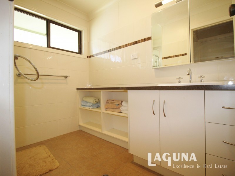 8 Robinson Road, Calico Creek QLD 4570