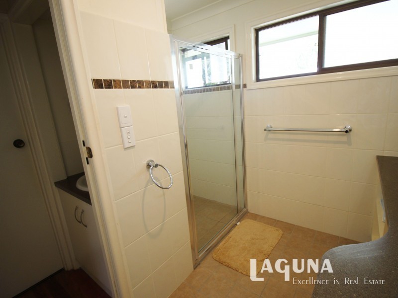 8 Robinson Road, Calico Creek QLD 4570