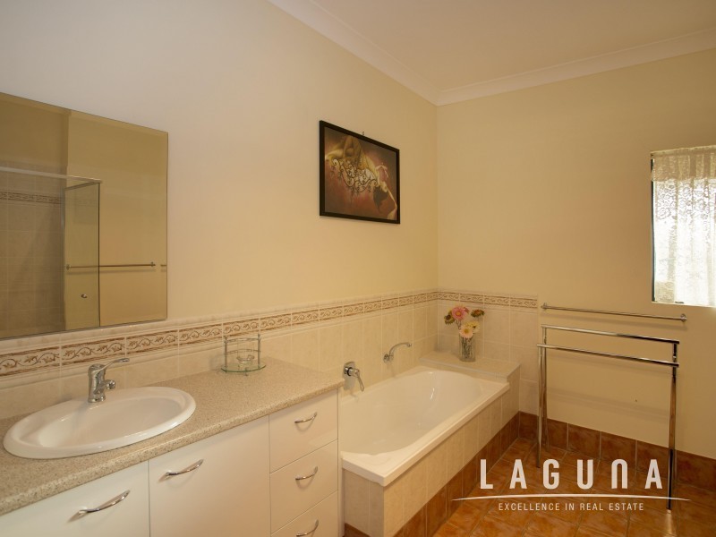 16 Conway Court, Glastonbury QLD 4570