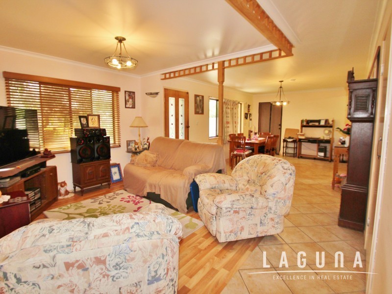 9 Heather Street, Southside QLD 4570