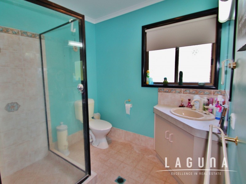 9 Heather Street, Southside QLD 4570