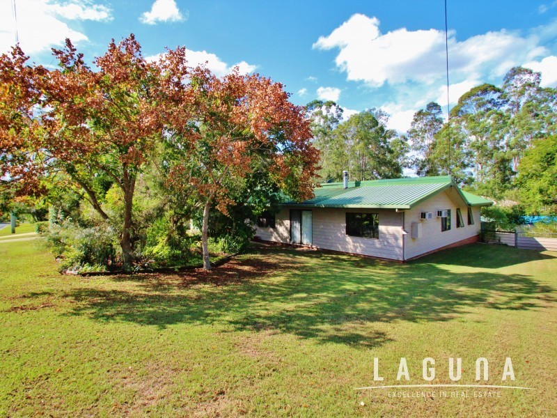 9 Heather Street, Southside QLD 4570