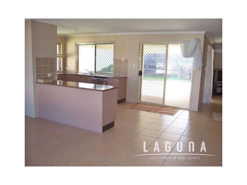 16 Decker Place, Southside QLD 4570