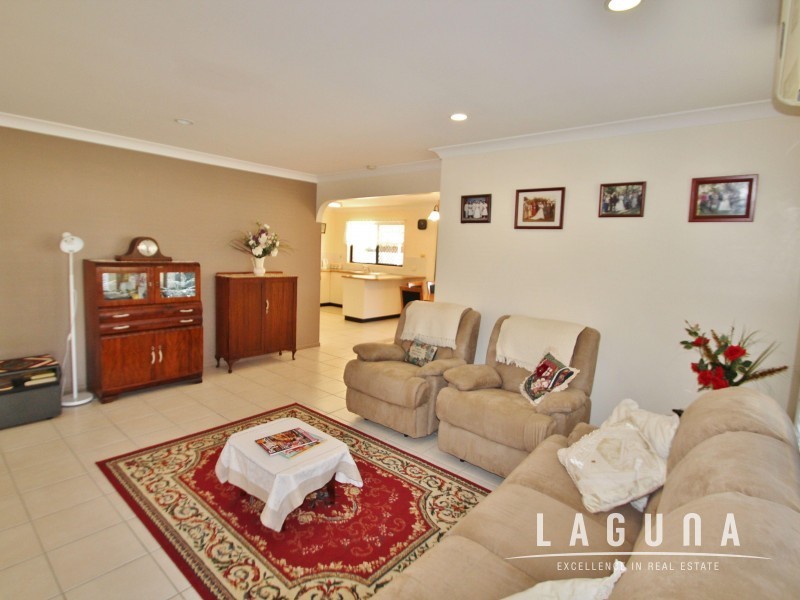 12 Fossickers Court, Southside QLD 4570