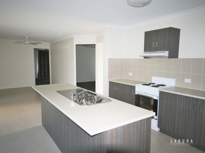 2 Iris Court, Southside QLD 4570