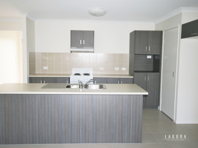 2 Iris Court, Southside QLD 4570