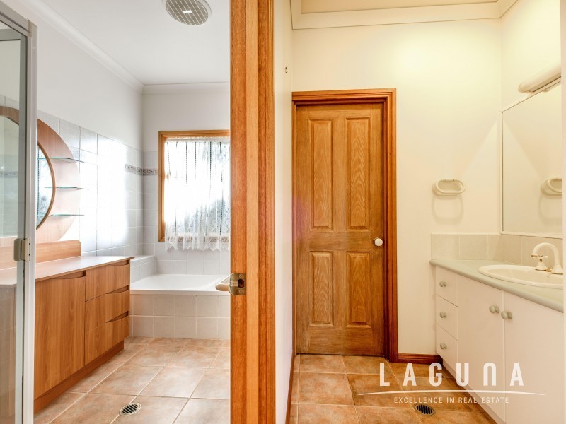 10 Fossickers Court, Southside QLD 4570