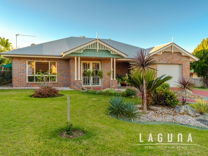 10 Fossickers Court, Southside QLD 4570