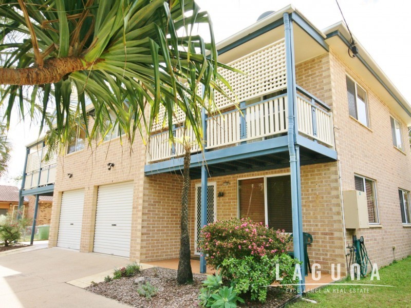2/5 Rumbalara Avenue, Rainbow Beach QLD 4581